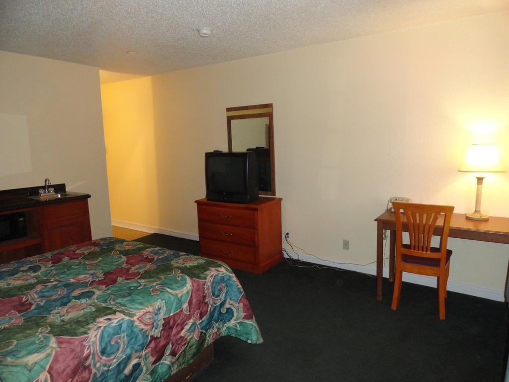La Vista Inn Clovis Ruang foto