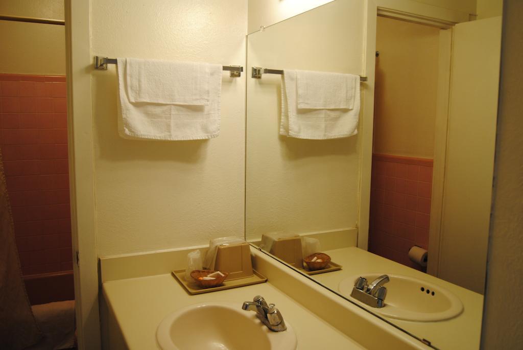 La Vista Inn Clovis Ruang foto